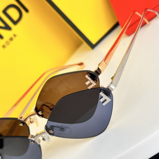 FENDI SUNGLASSES