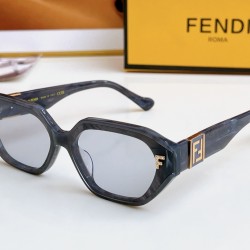 FENDI SUNGLASSES