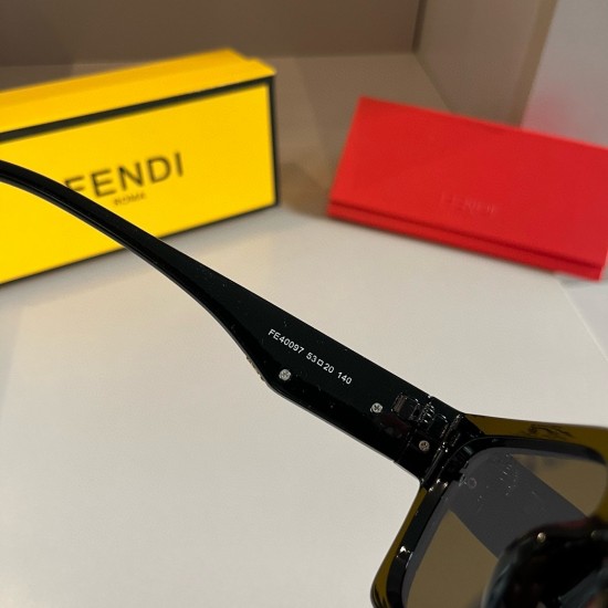 FENDI SUNGLASSES