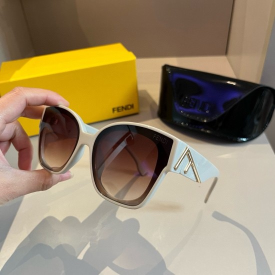 FENDI SUNGLASSES