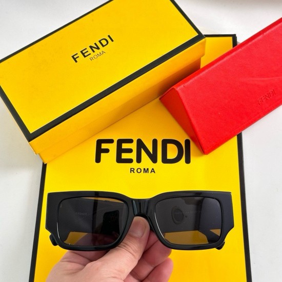 FENDI SUNGLASSES