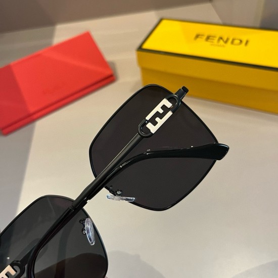 FENDI SUNGLASSES