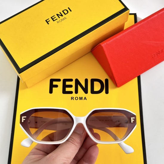 FENDI SUNGLASSES