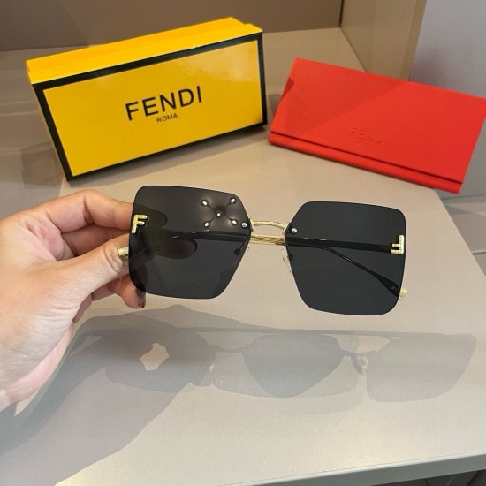 FENDI SUNGLASSES
