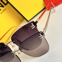 FENDI SUNGLASSES