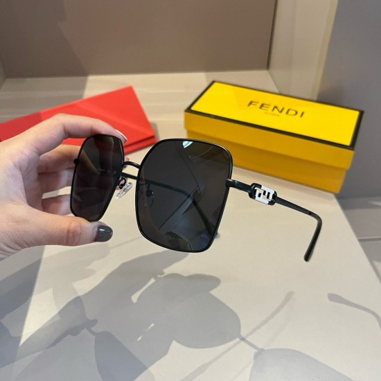 FENDI SUNGLASSES