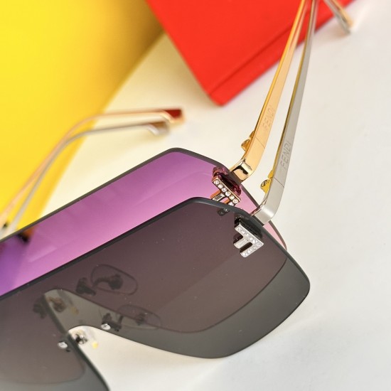 FENDI SUNGLASSES