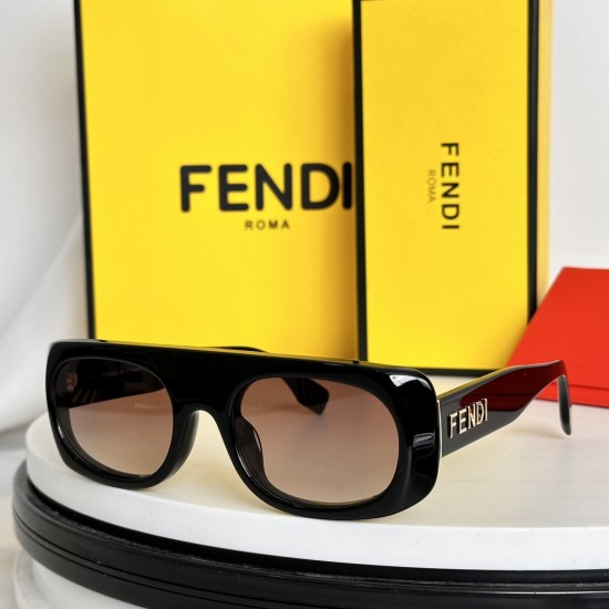 FENDI SUNGLASSES