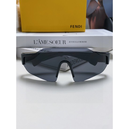 FENDI SUNGLASSES