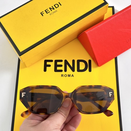 FENDI SUNGLASSES