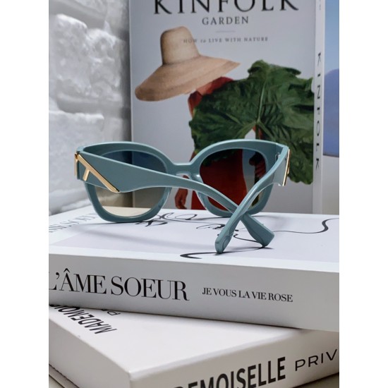 FENDI SUNGLASSES