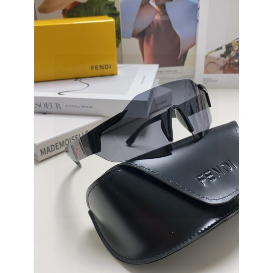 FENDI SUNGLASSES