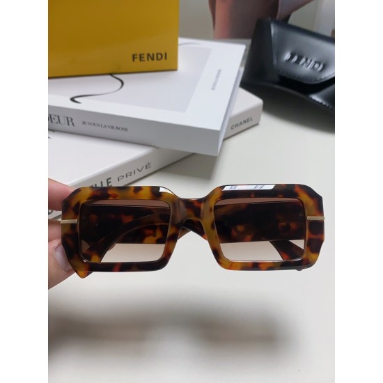 FENDI SUNGLASSES