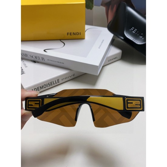 FENDI SUNGLASSES