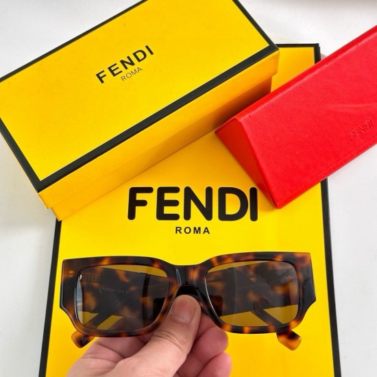 FENDI SUNGLASSES
