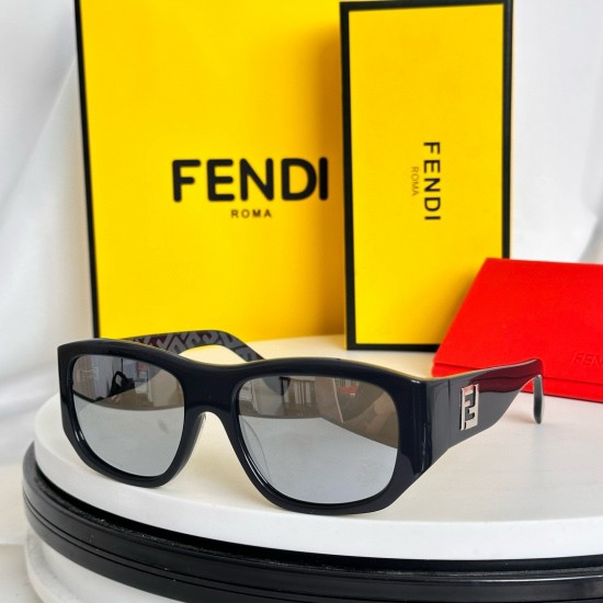 FENDI SUNGLASSES