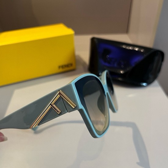 FENDI SUNGLASSES