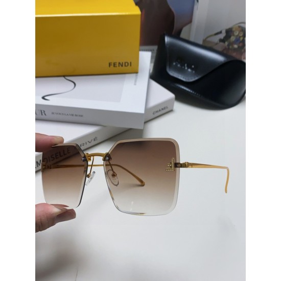FENDI SUNGLASSES