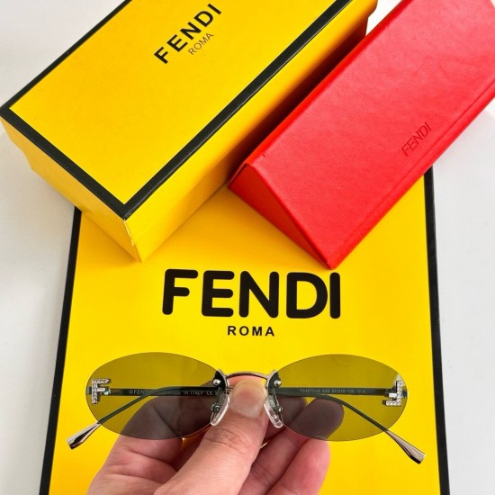 FENDI SUNGLASSES
