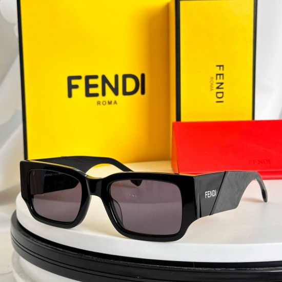 FENDI SUNGLASSES