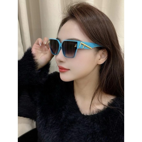 FENDI SUNGLASSES