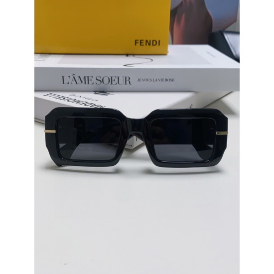 FENDI SUNGLASSES