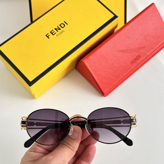 FENDI SUNGLASSES