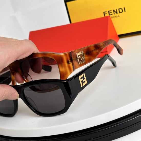 FENDI SUNGLASSES