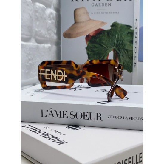 FENDI SUNGLASSES
