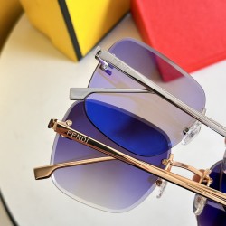 FENDI SUNGLASSES