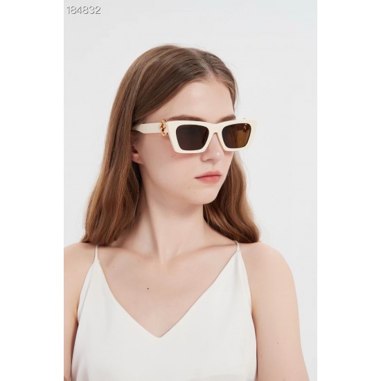 FENDI SUNGLASSES