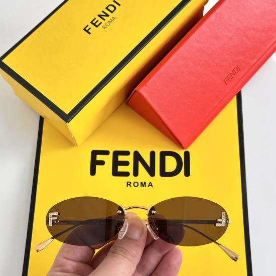 FENDI SUNGLASSES