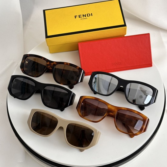 FENDI SUNGLASSES