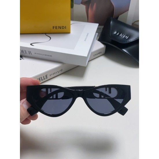 FENDI SUNGLASSES