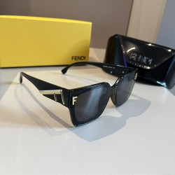 FENDI SUNGLASSES