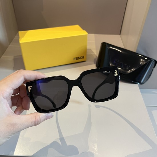 FENDI SUNGLASSES
