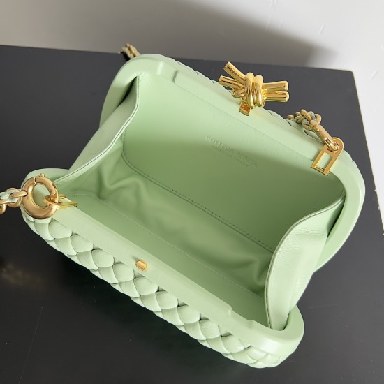 Bottega Veneta Knot Chain