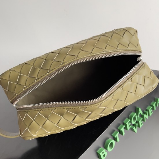 Bottega Veneta Intrecciato Travel Pouch