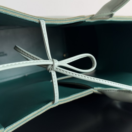 Bottega Veneta Arco Tote Bag