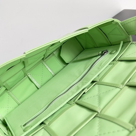 Bottega Veneta Cassette