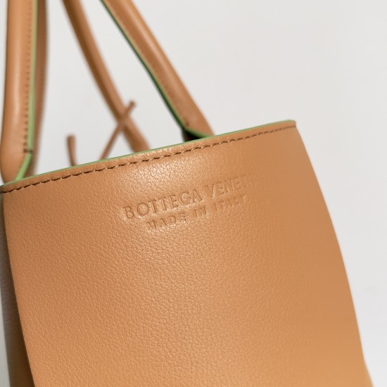 Bottega Veneta Arco Tote Bag