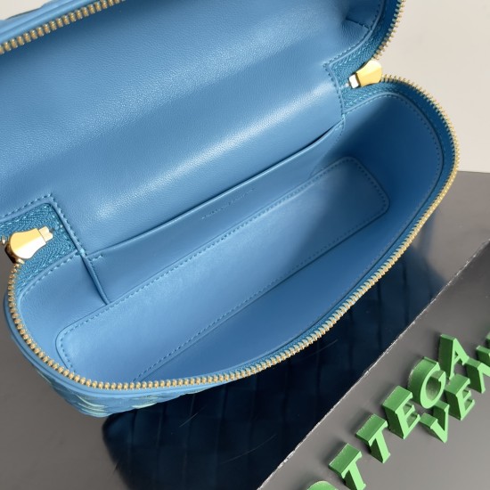 Bottega Veneta Bang Bang
