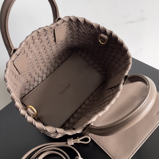 Bottega Veneta Mini Cabat