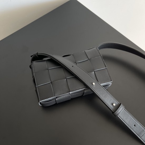Bottega Veneta Cassette