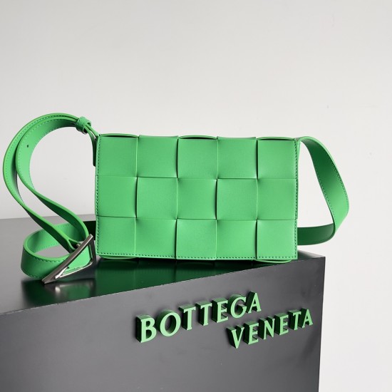 Bottega Veneta Cassette