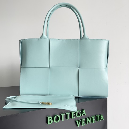 Bottega Veneta Arco Tote Bag
