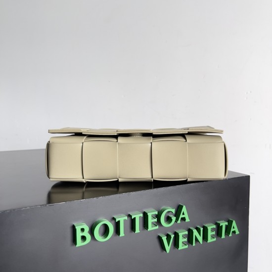 Bottega Veneta Cassette