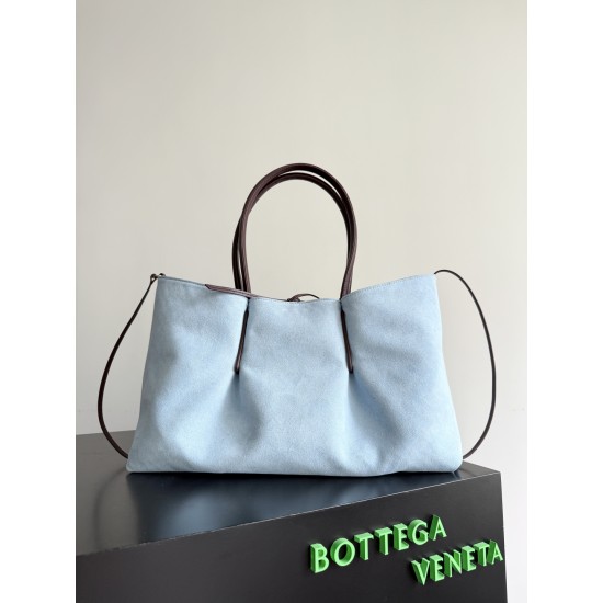 Bottega Veneta Pinacoteca