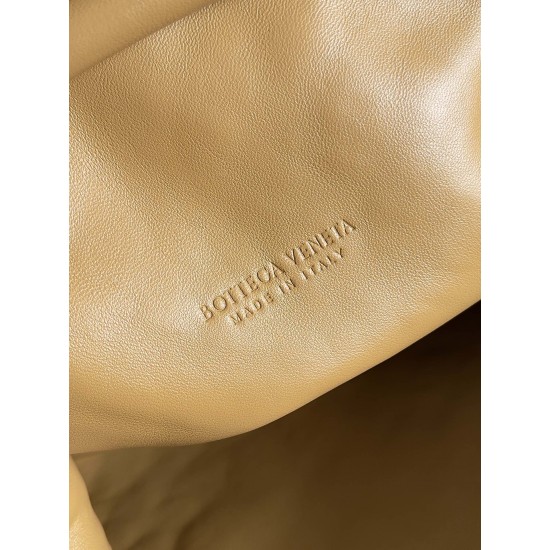 Bottega Veneta Medium Lauren 1980