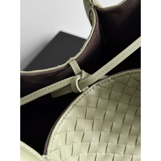 Bottega Veneta Pinacoteca